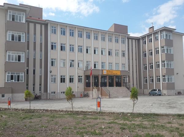 Aliya İzzetbegoviç Mesleki ve Teknik Anadolu Lisesi Fotoğrafı